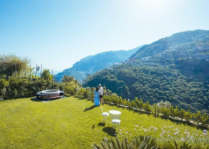 Chez Lia - Private Garden And Tub, Sea View Close To Villa Eva And Cimbrone, Ravello